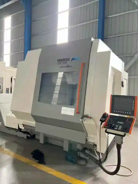 Bekas Pusat Permesinan Mikron HPM 1350 U 5-Sumbu