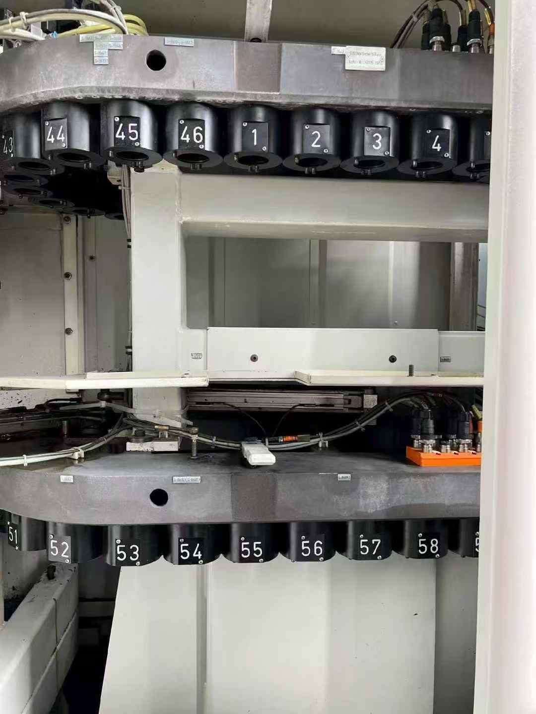 Used Mikron HPM 1350 U 5-Axis Machining Center photo 3