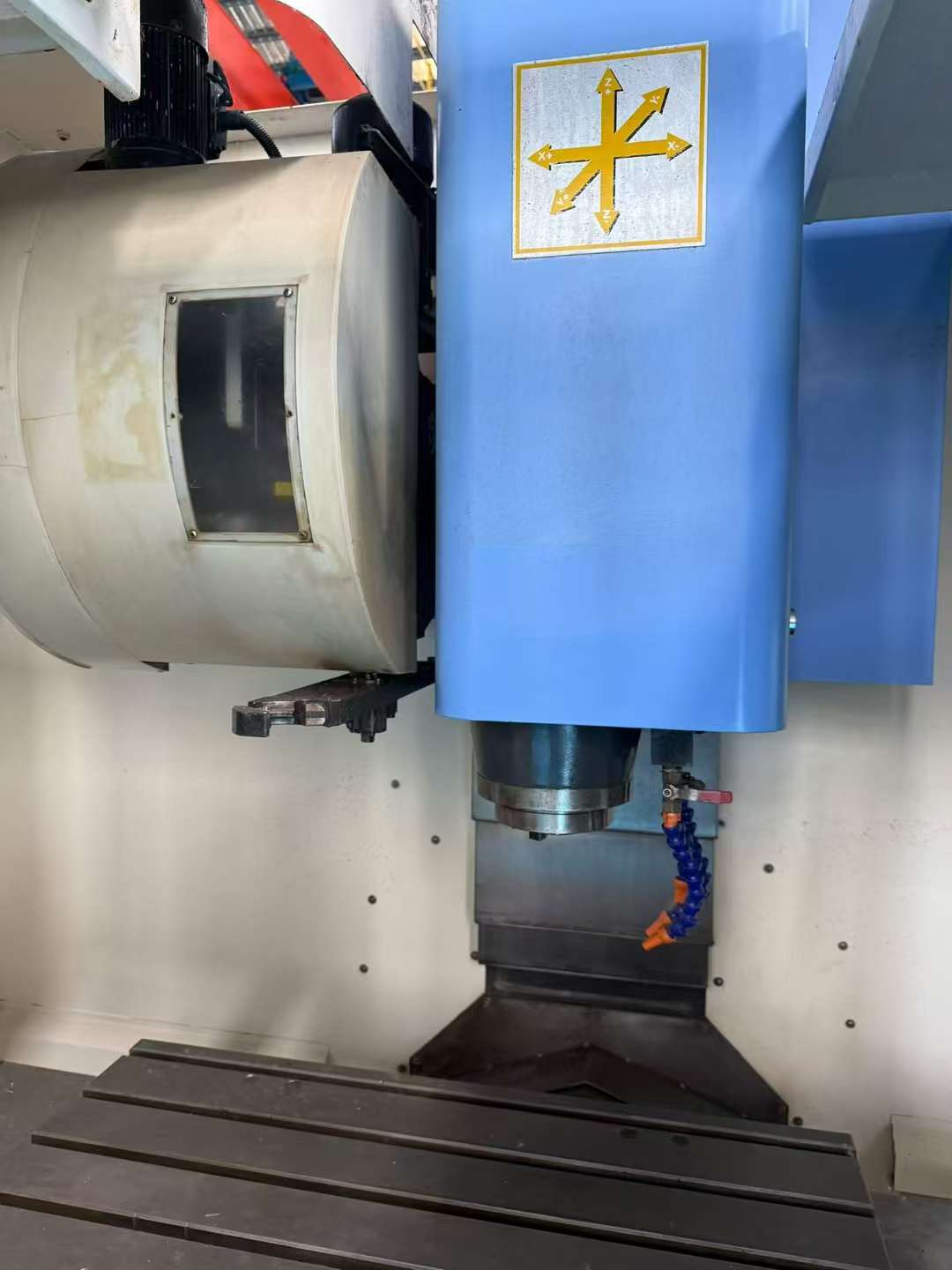 Used Sikeyuan V 8 (850) Vertical Machining Center with Fanuc MF photo 4