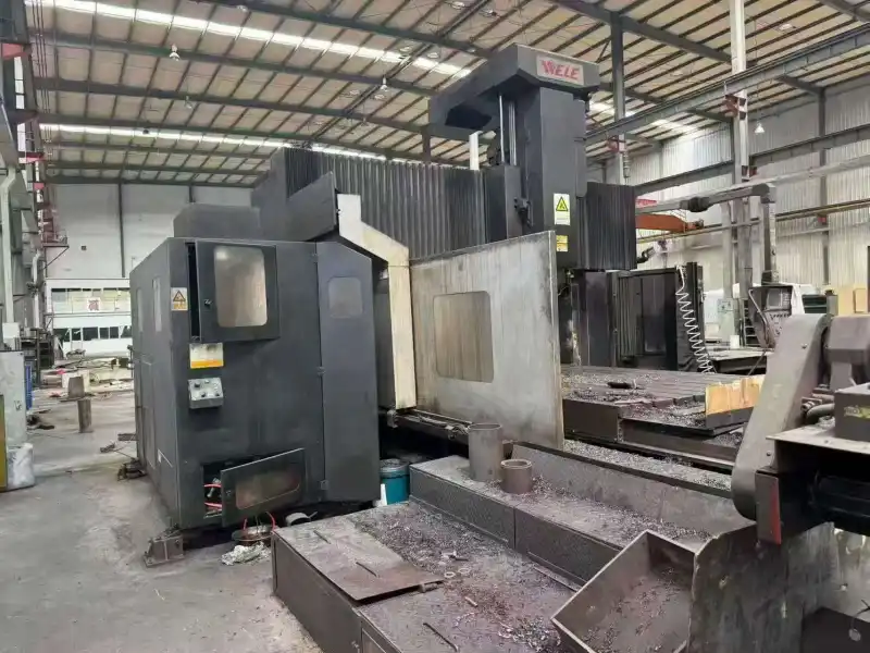 Used Taiwan Wei Li 4-Meter Gantry Milling Machine with Vertical/Horizontal Tool Magazine and Automatic Milling Head with Head Magazine photo 1