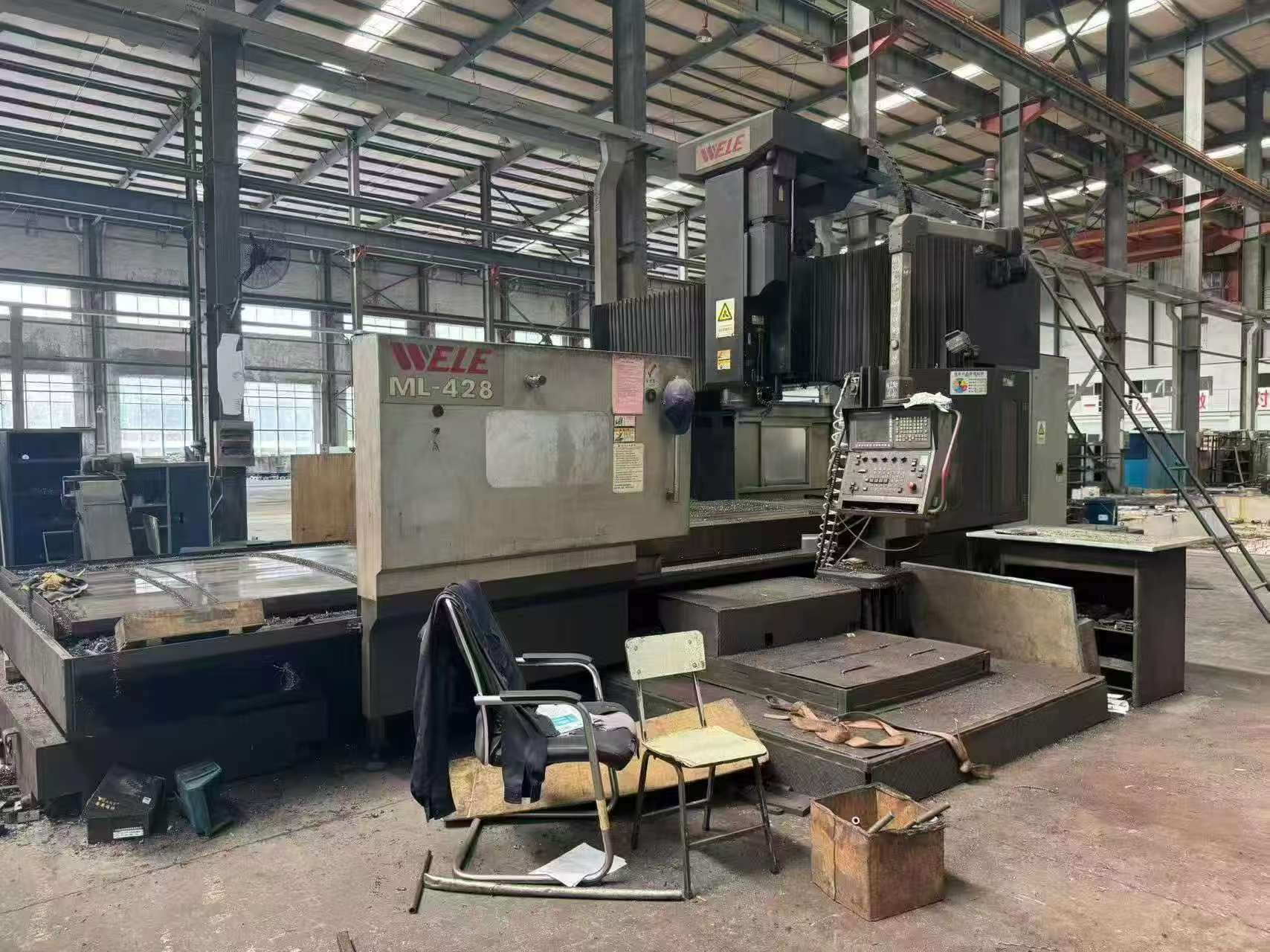 Used Taiwan Wei Li 4-Meter Gantry Milling Machine with Vertical/Horizontal Tool Magazine and Automatic Milling Head with Head Magazine photo 3