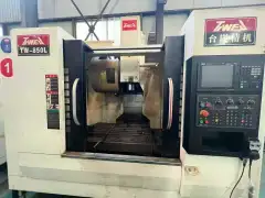 Used Taiwei 850 Vertical Machining Center with Mitsubishi M 80 photo 8