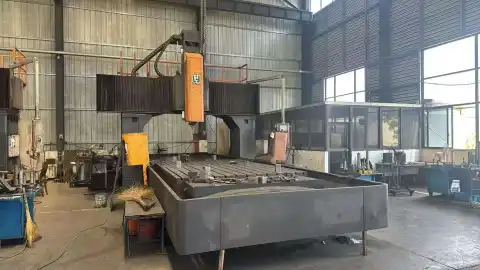 Kullanılmış Yulong 4030 CNC Portal Freze Makinesi, FANUC MF 1 Kontrollü