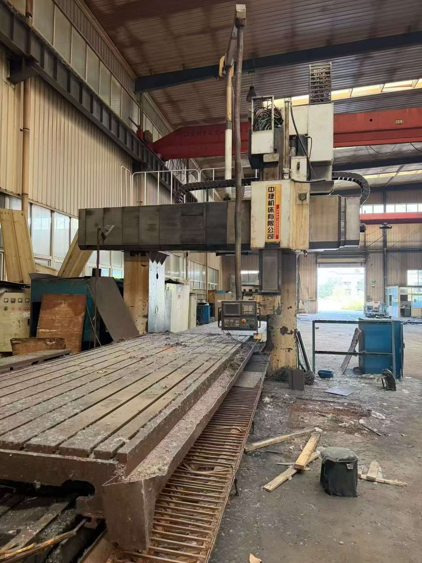เครื่องกัดไสซีเอ็นซี Zhongjie 2 x 6 ม. มือสอง พร้อมระบบควบคุม FANUC