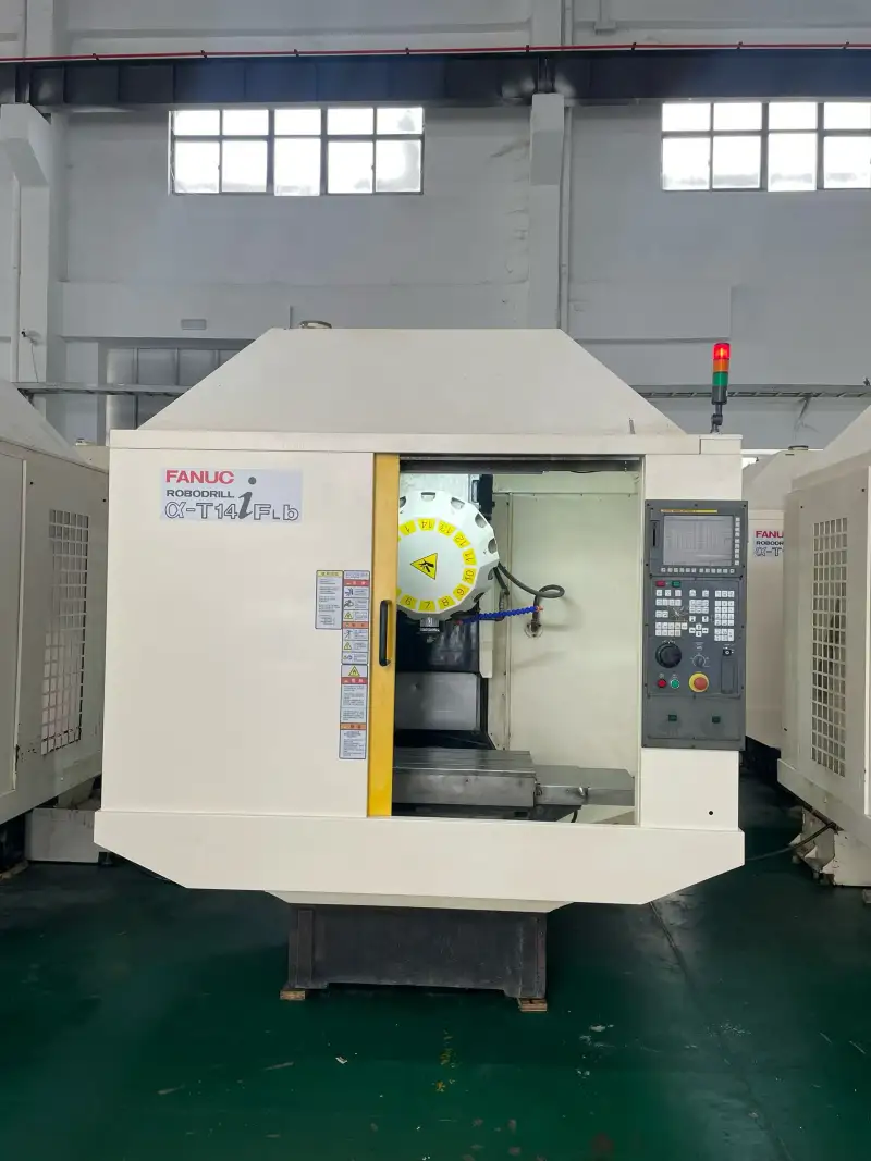 Fanuc Robodrill Vertical Machining Center, 700 x 400 x 330 mm Travel, 24000 RPM Spindle photo 1