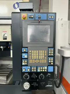 Used Makino V 22 Machining Center photo 5