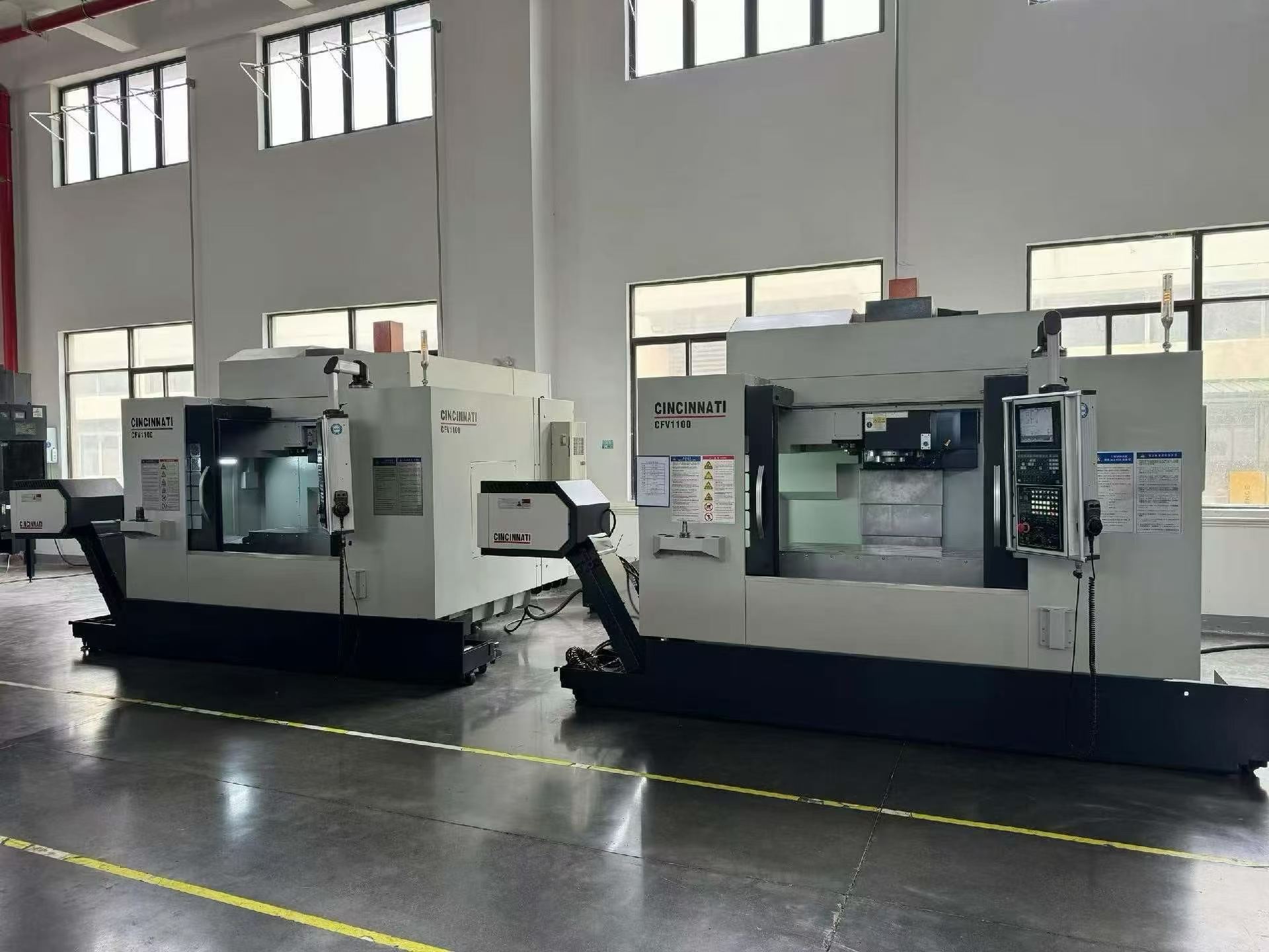 Used Cincinnati CFV 1100 High-Speed Vertical Machining Center photo 1