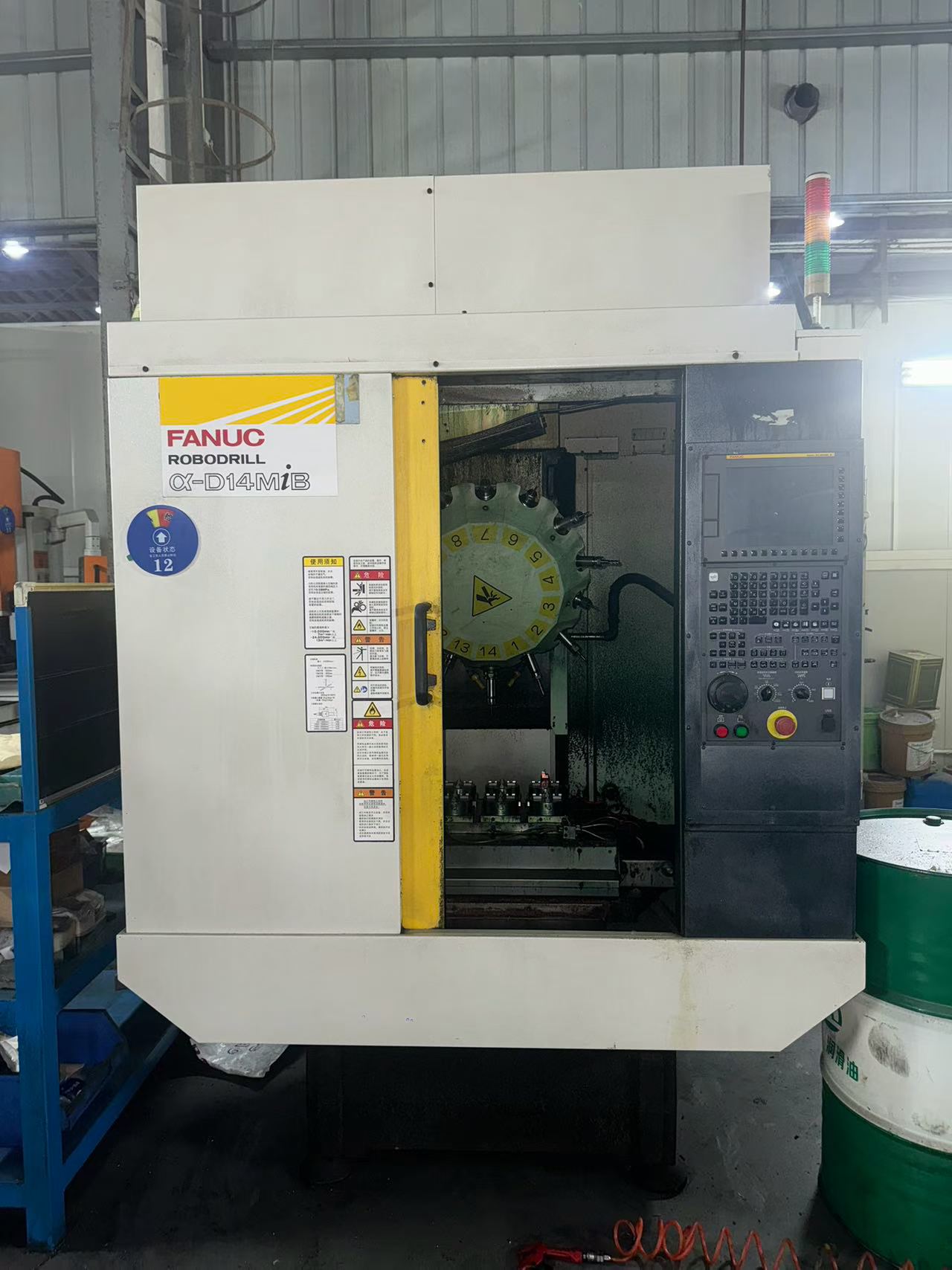 Used Fanuc D 14 MiB Vertical Machining Center photo 1