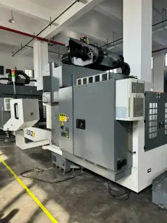 Used YCM DCV 2012 B Vertical Machining Center with Fanuc MXP 200 i Control photo 3