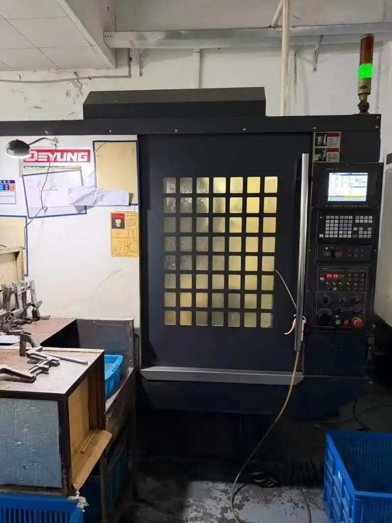 Used Deyang TV 700 Vertical Drilling and Tapping Center photo 1