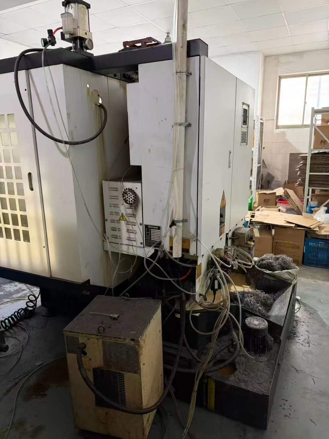 Used Deyang TV 700 Vertical Drilling and Tapping Center photo 4