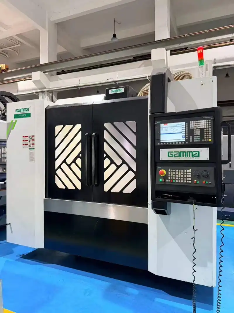 Used Gamma HV-800 L Vertical Machining Center with Siemens 828 D Control photo 1