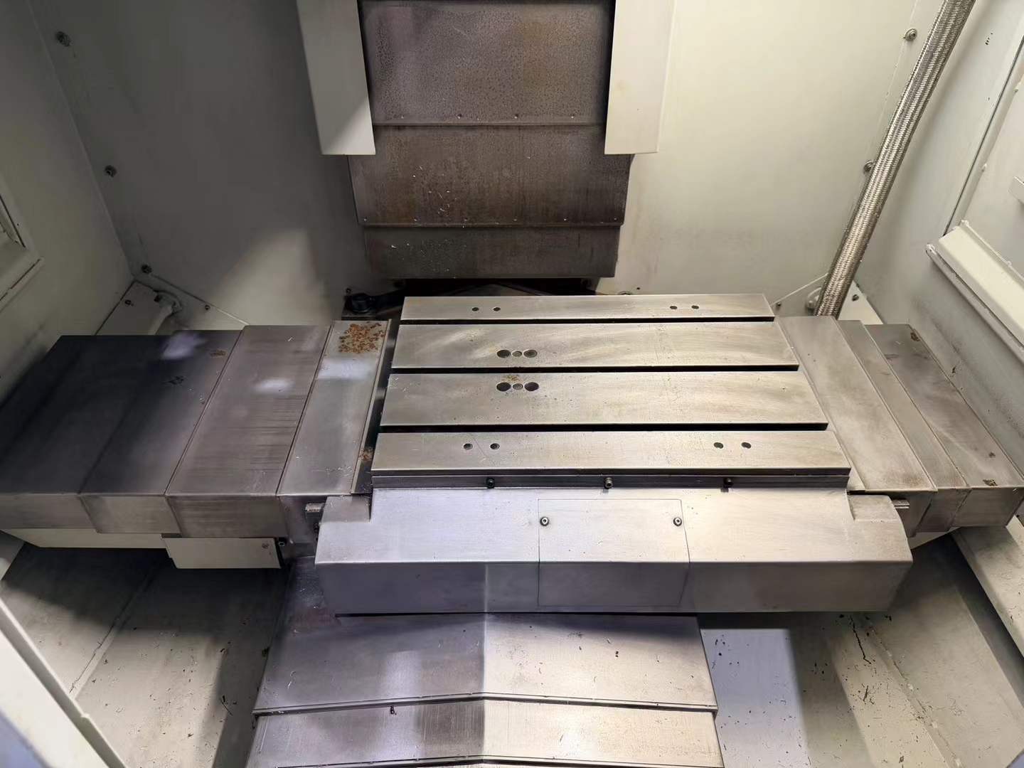 Used Hardinge GX 480 DT Vertical Drilling and Tapping Center photo 5