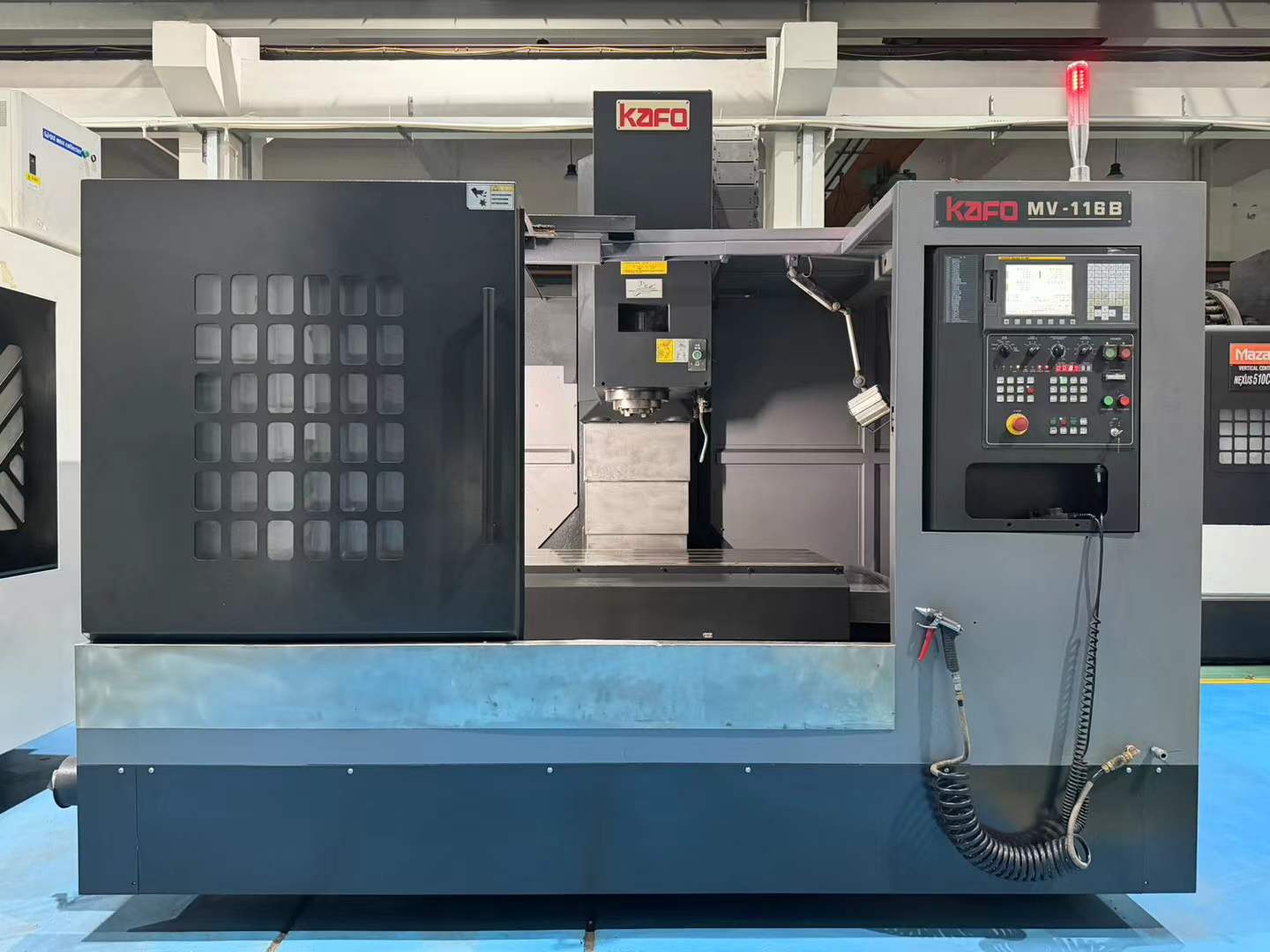 Used KAFO MV-116 B Vertical Machining Center with FANUC 0i-MF photo 2
