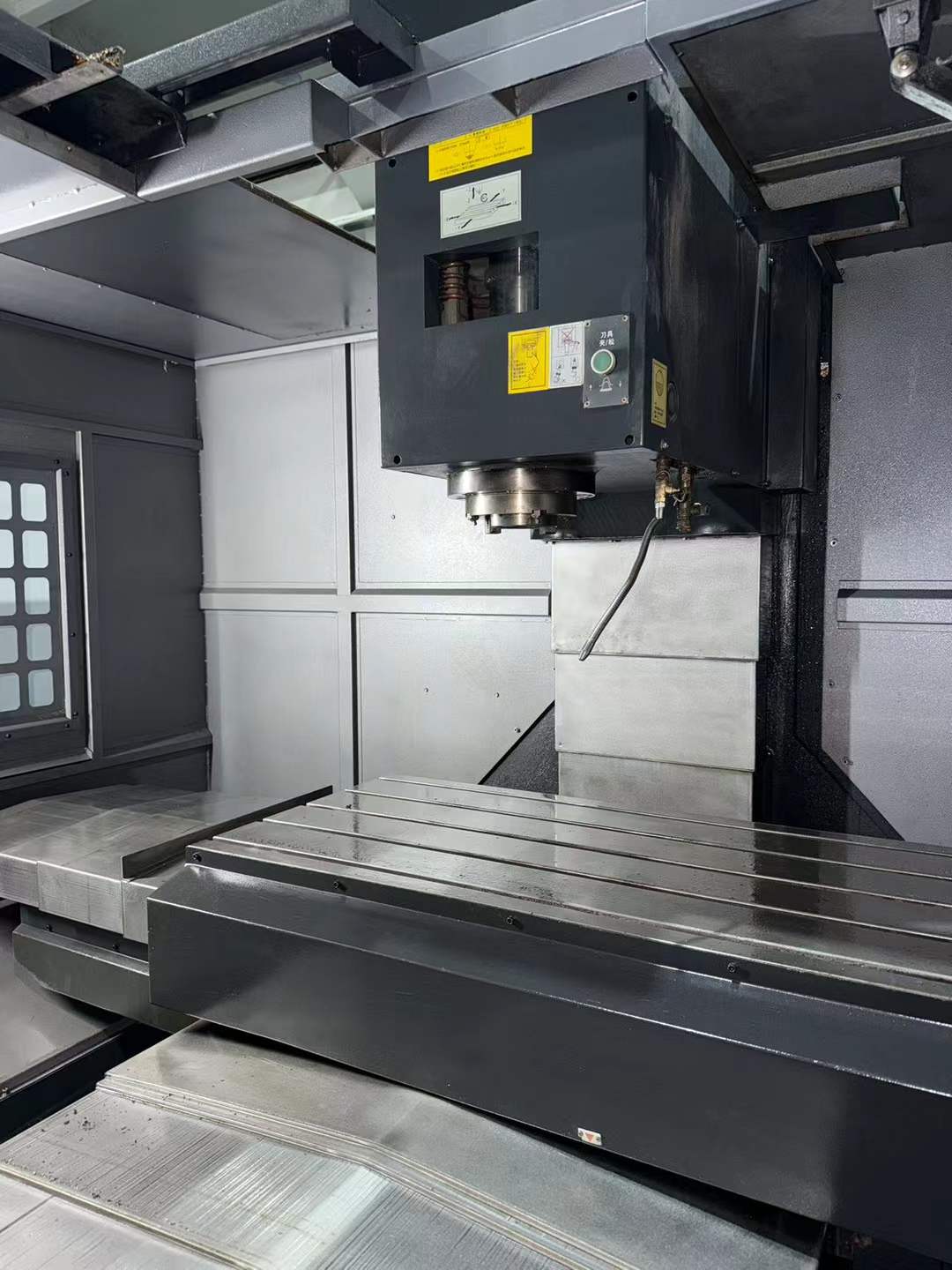 Used KAFO MV-116 B Vertical Machining Center with FANUC 0i-MF photo 6