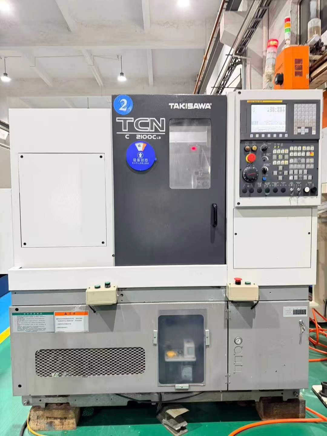 Б/у горизонтальный токарный станок с ЧПУ Takisawa TCN-2100 CL 3 с FANUC 0i-TF
