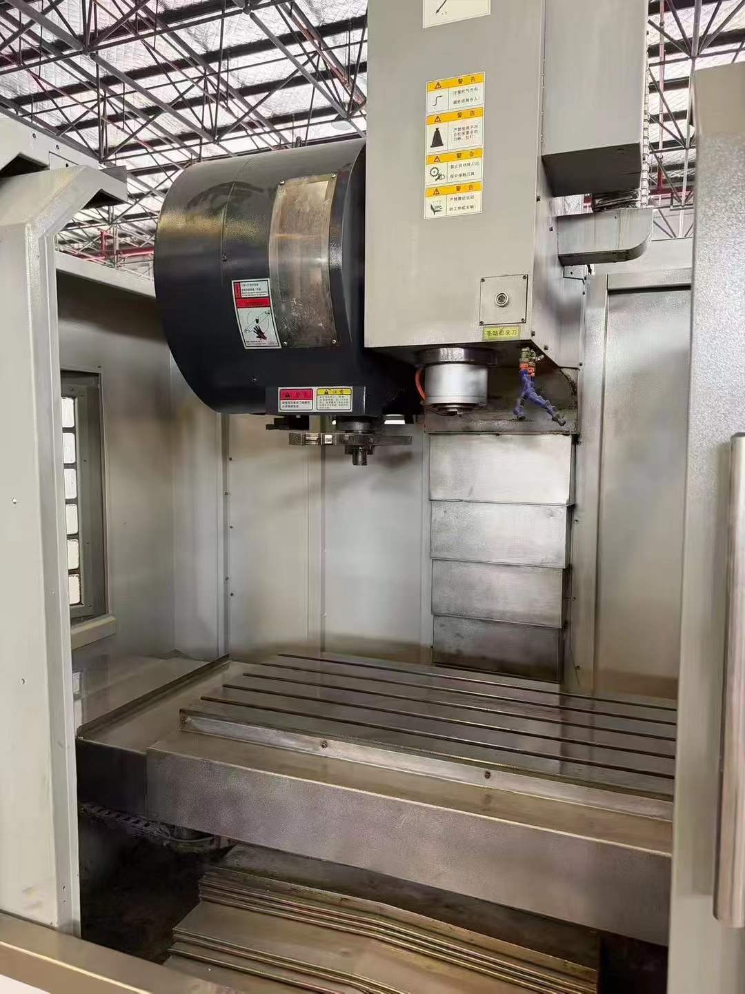 Used Baoji 850 Machining Center with FANUC MD photo 3