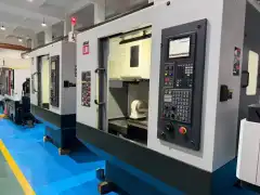 Used UGYUT UM 450 Machining Center with Mitsubishi M 80 A Control photo 1