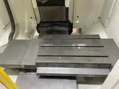 Used FANUC 500 FB Vertical Machining Center with 24,000 rpm BT30 Spindle photo 4