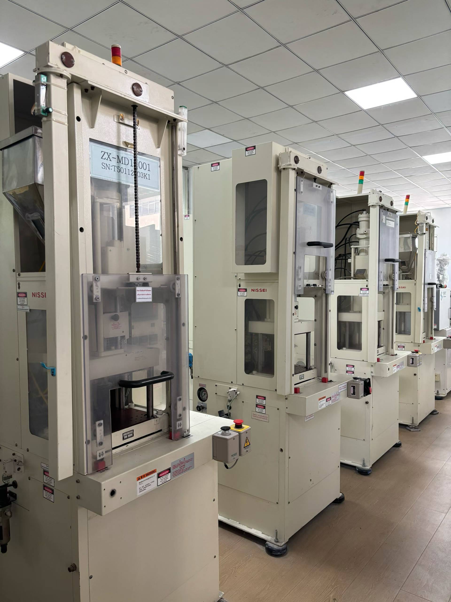 Used Nissei TH 10 Vertical Injection Molding Machine
