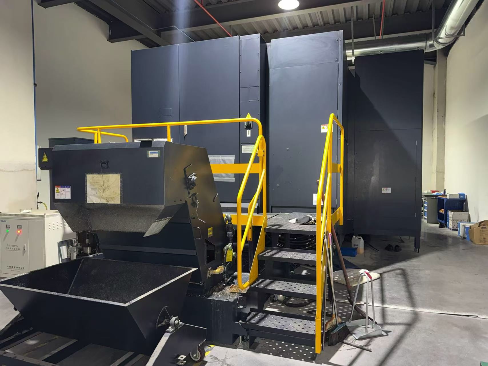 Used Makino a 92 Dual-Station Horizontal Machining Center photo 2