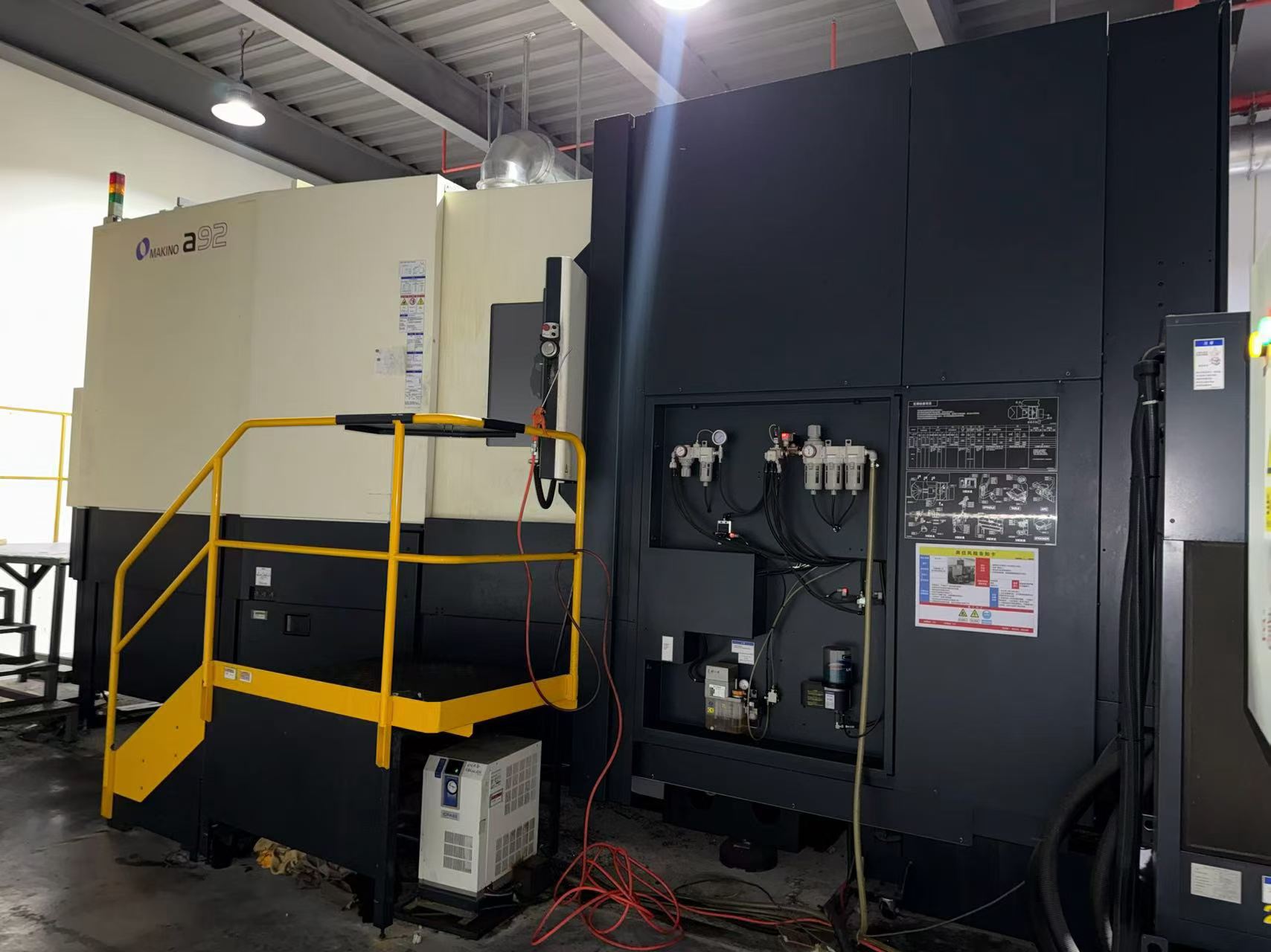 Used Makino a 92 Dual-Station Horizontal Machining Center photo 3