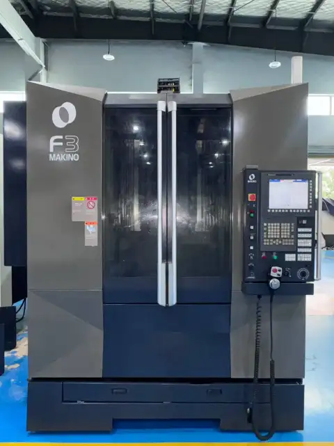 Centro de mecanizado de alta velocidad Makino F 3 usado (2017)