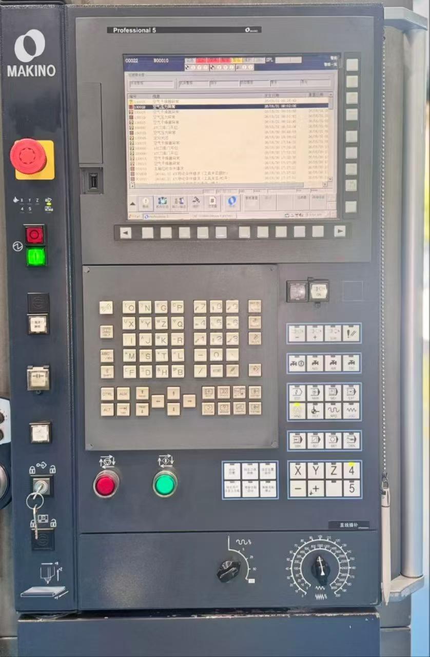 Used Makino F 5 High-Speed Vertical Machining Center photo 3