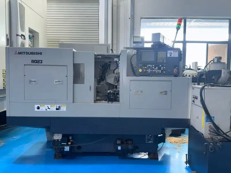 Used Mitsubishi RD 23 CNC Cylindrical Grinding Machine with FANUC 21 i photo 1