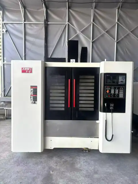 Centro de mecanizado Qiaofeng V 8 usado con control Mitsubishi M70