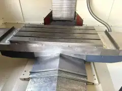 Used Qiaofeng V 8 Machining Center with Mitsubishi M 70 Control photo 4
