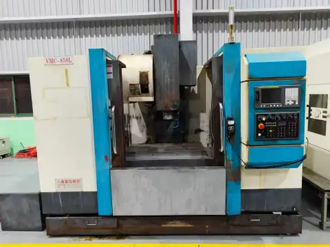 Bekas Shanghai Yingjia 850 Vertical Machining Center