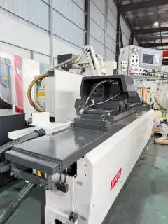Used Toyoda GL 4 P-100 CNC Cylindrical Grinding Machine photo 3