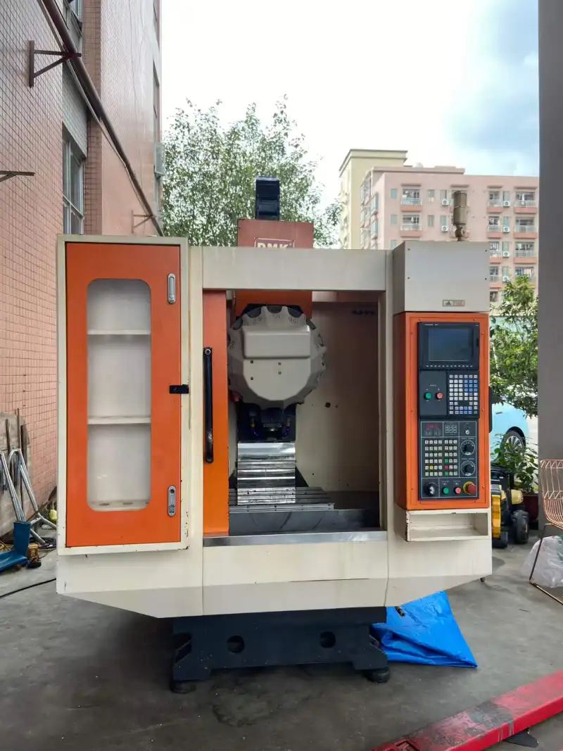 Used Demaco T-55 Drilling and Tapping Center with Mitsubishi M 70 photo 1