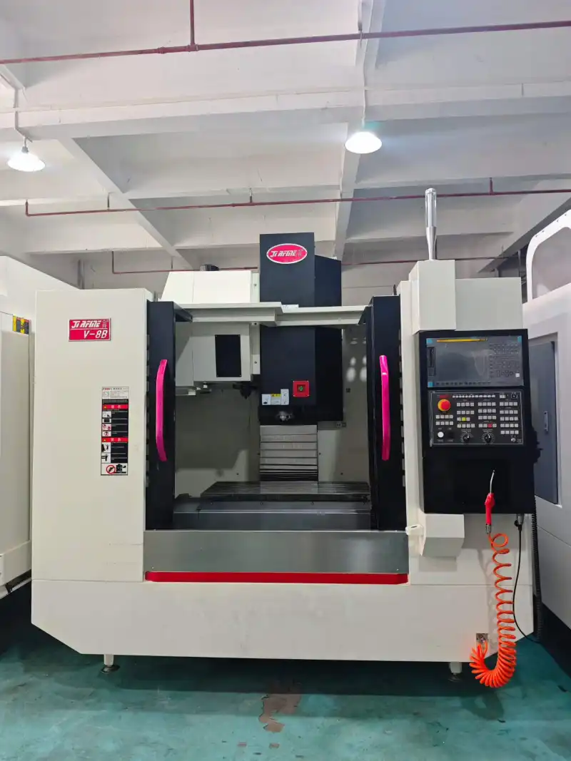 Used Qiaofeng V 8 B Vertical Machining Center photo 1