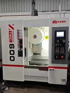 Xiangyu T 600 Drilling and Tapping Center with Mitsubishi M 80 V photo 2