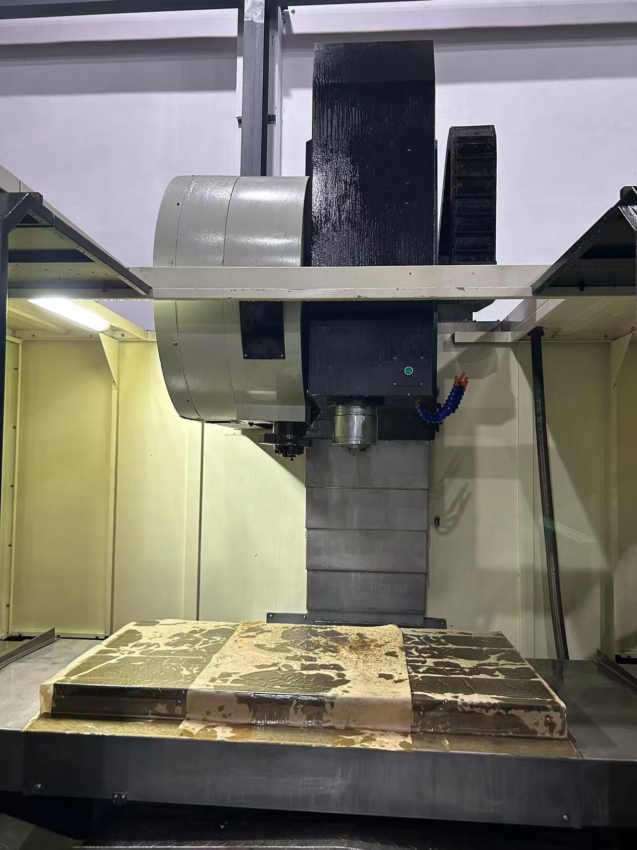 Used Jieyongda 1270 Machining Center with FANUC 0i-MD photo 5