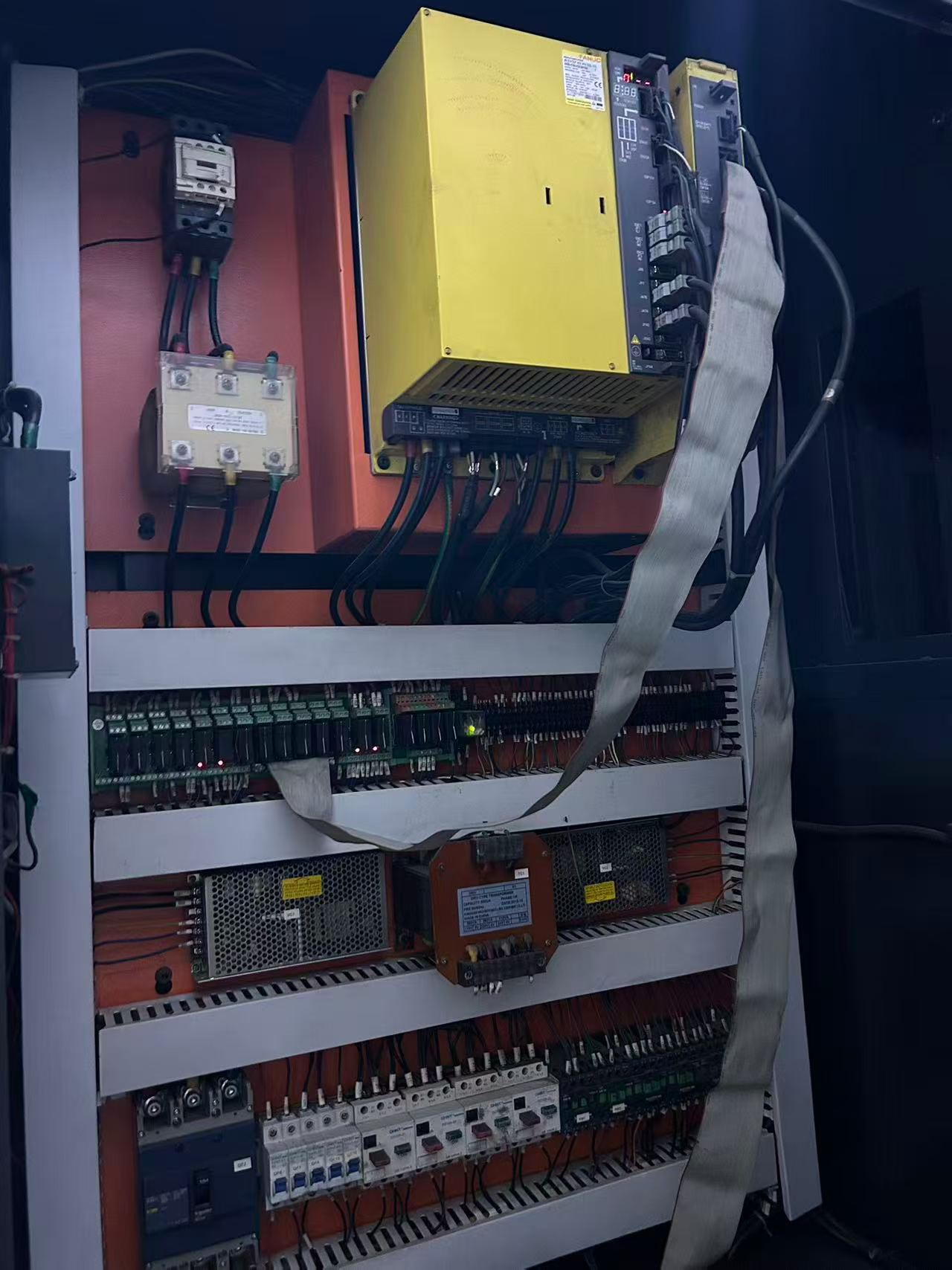 Used Jieyongda 1270 Machining Center with FANUC 0i-MD photo 6