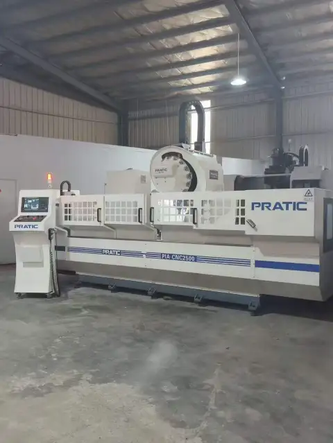 Centro de mecanizado de perfiles Prada 2500 usado con control Fanuc