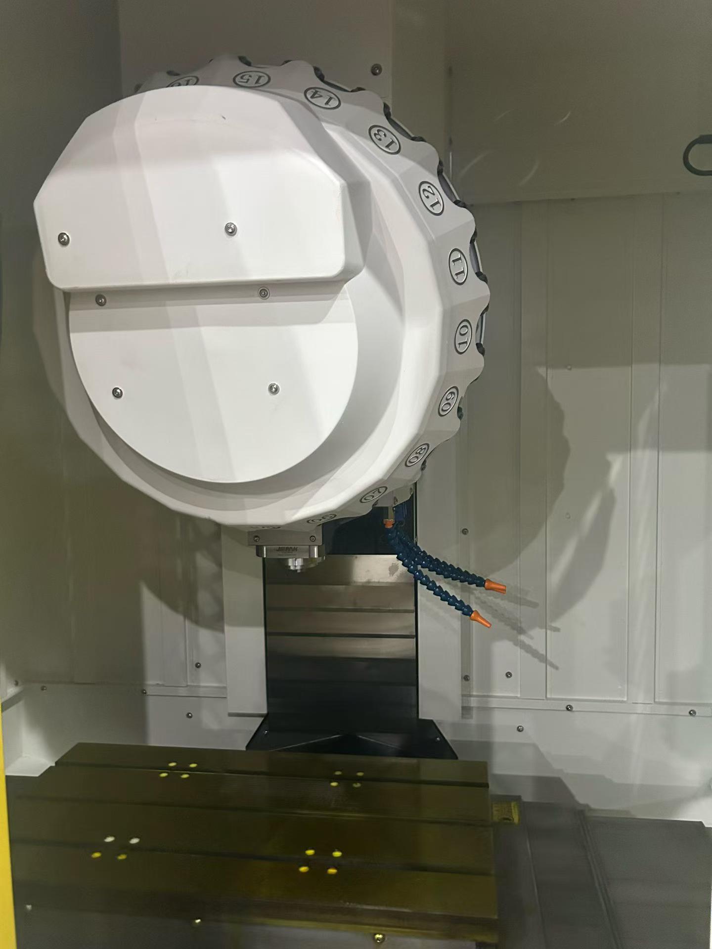 Brand New T 6/T 7 Drilling and Tapping Machine with SYNTEC 22 MA-PLUS photo 3