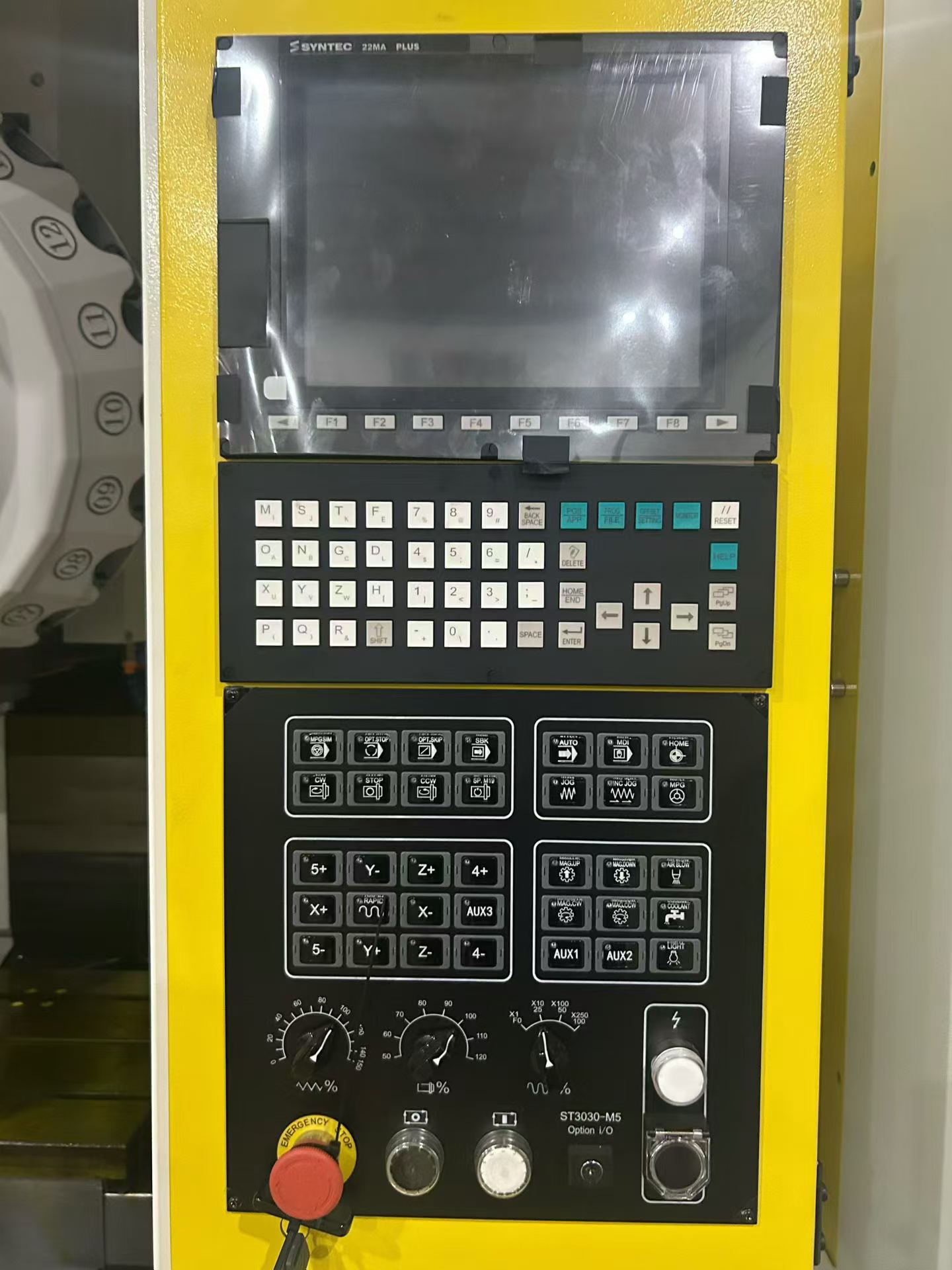 Brand New T 6/T 7 Drilling and Tapping Machine with SYNTEC 22 MA-PLUS photo 4