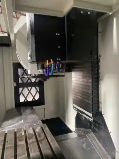 Used Baofeng 750 V Vertical Machining Center with Mitsubishi M 70 photo 5