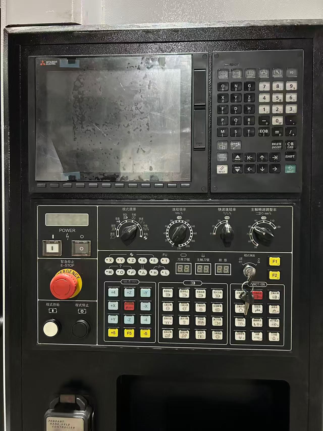 Used Deyang 850 Machining Center with Mitsubishi M 80 photo 3