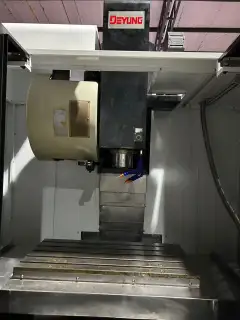 Used Deyang 850 Machining Center with Mitsubishi M 80 photo 4