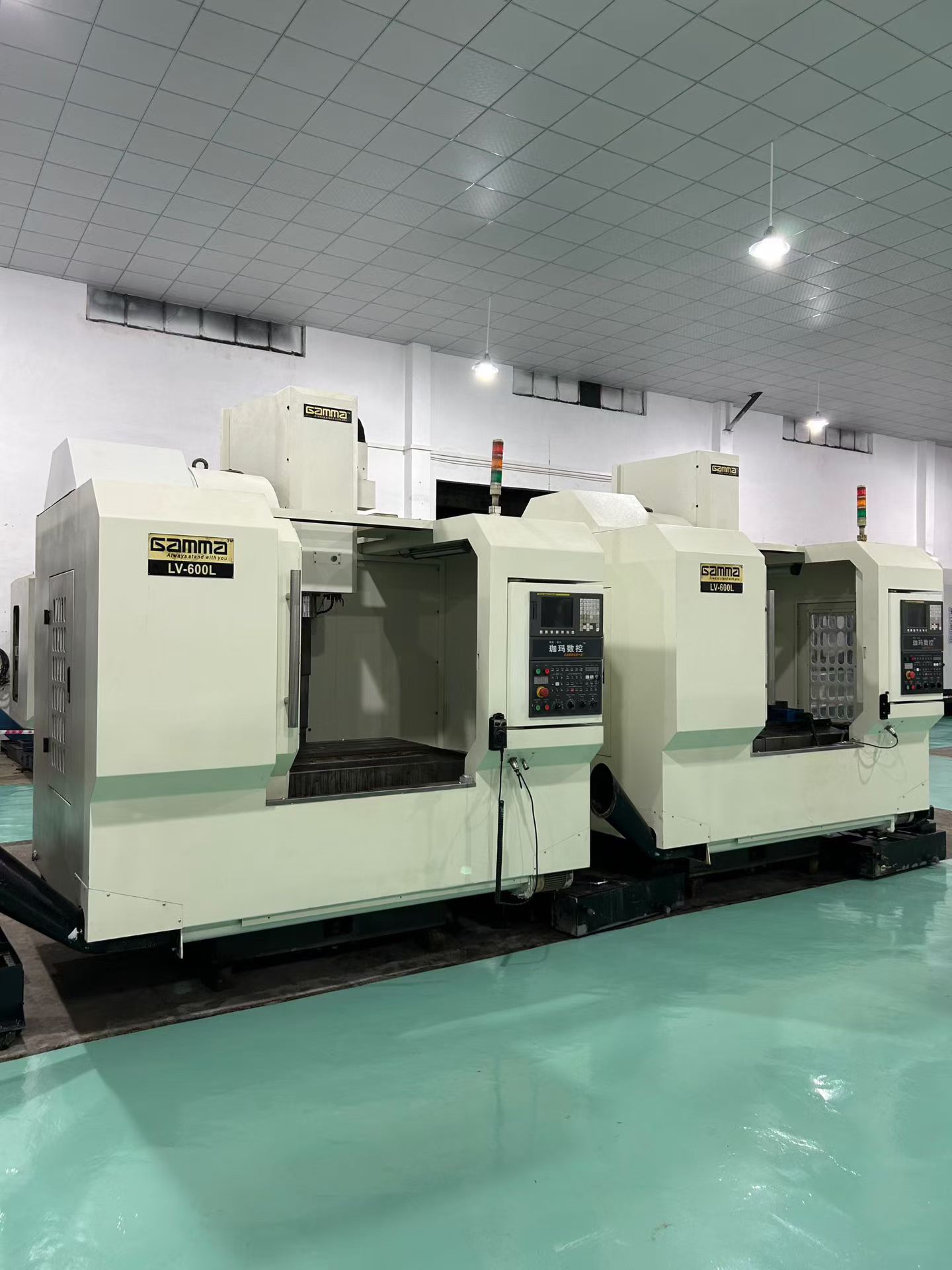 Used Gamma VL-600 L Machining Center with Fanuc MD Control photo 1