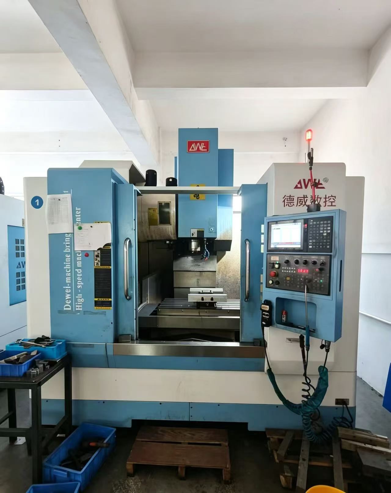 Used Heavy-Duty Machining Center with Mitsubishi M 80 Control, 12000 RPM, 24-Tool ATC photo 1
