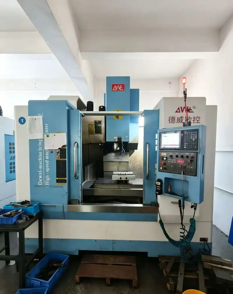 Used Heavy-Duty Machining Center with Mitsubishi M 80 Control, 12000 RPM, 24-Tool ATC photo 1