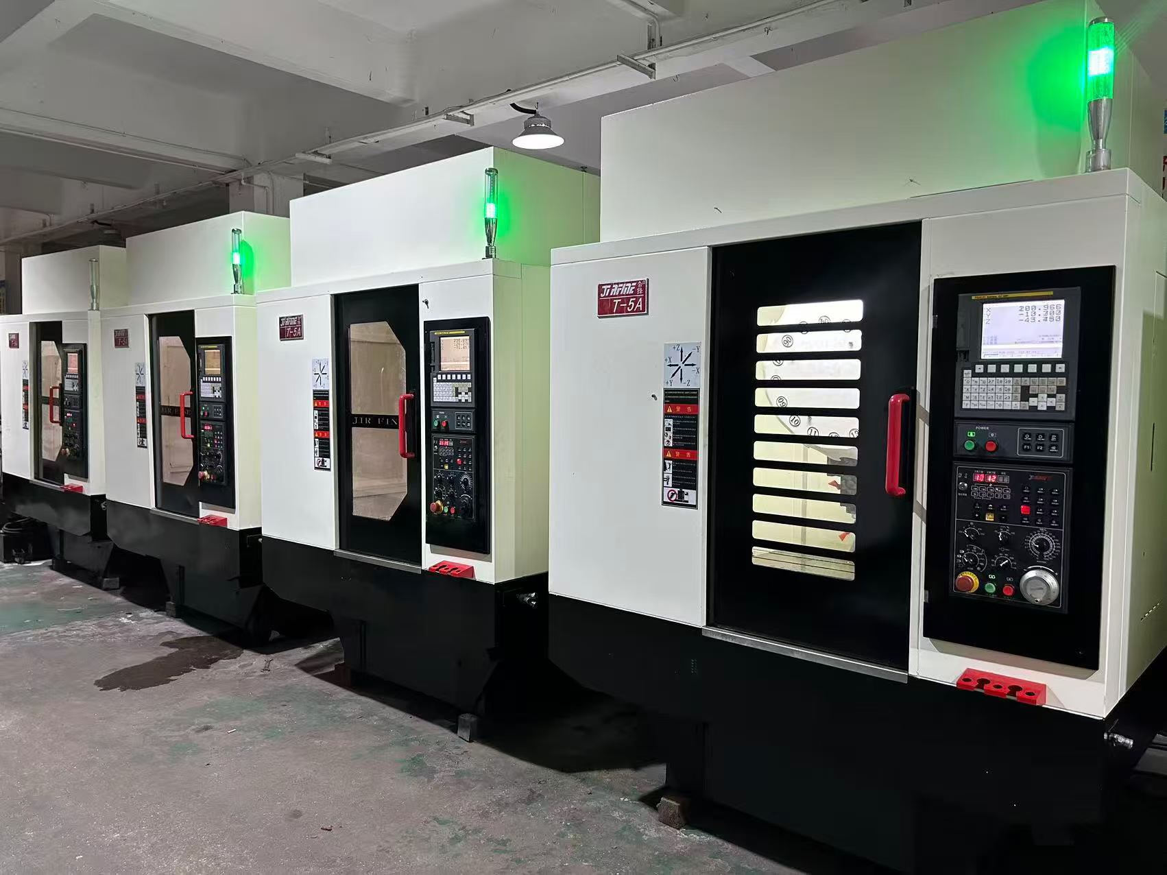 Used Qiaofeng T 5 Drilling and Tapping Center with Fanuc MF photo 4