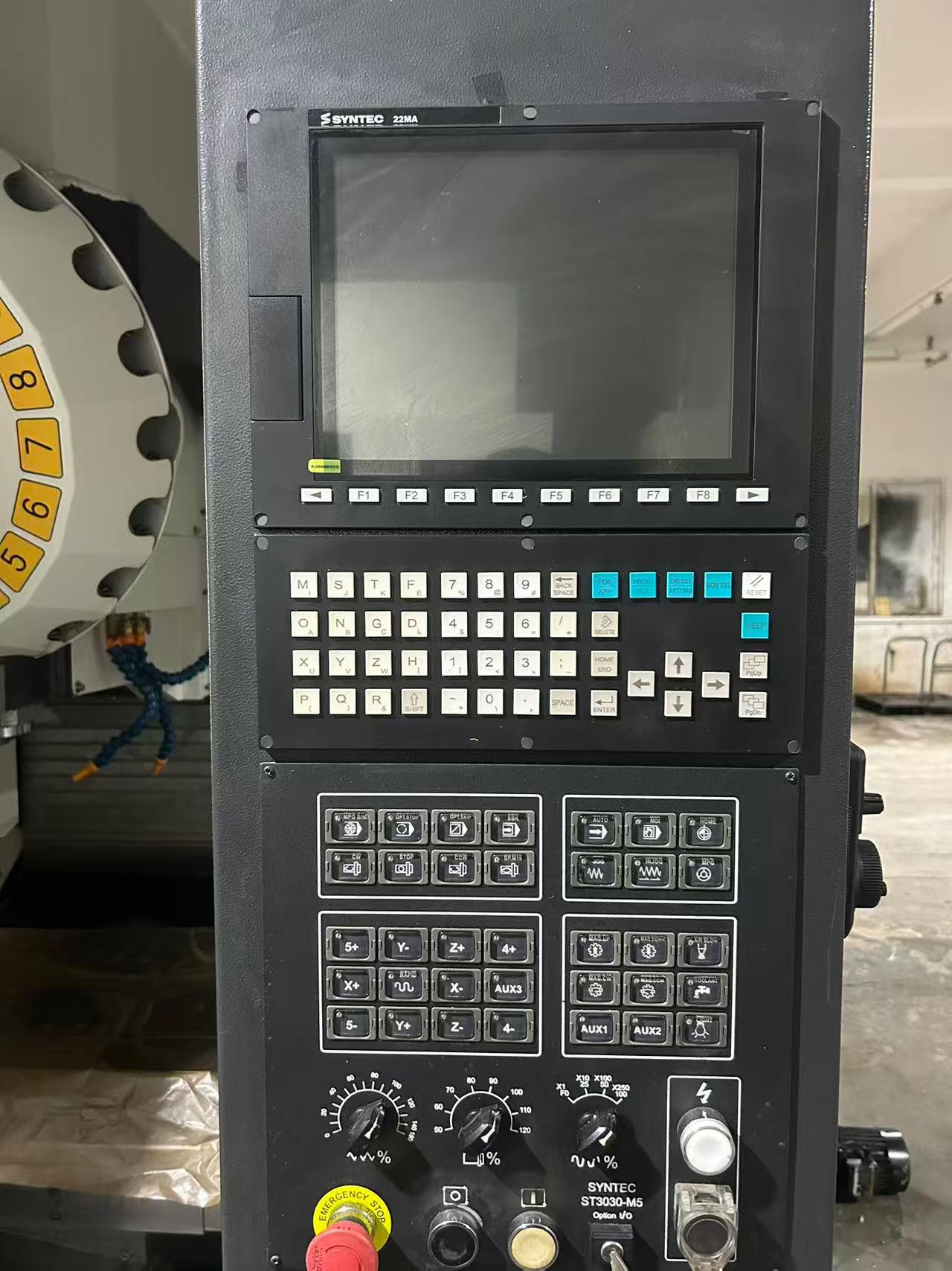 Used Qiaohong T-7 Vertical Machining Center photo 3