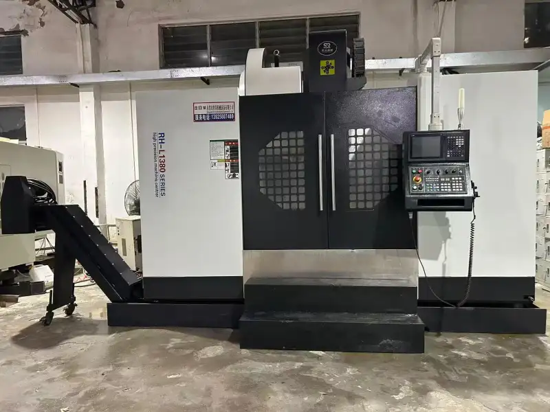 Used Shirong 1380 Machining Center with Mitsubishi M 80 Control photo 1
